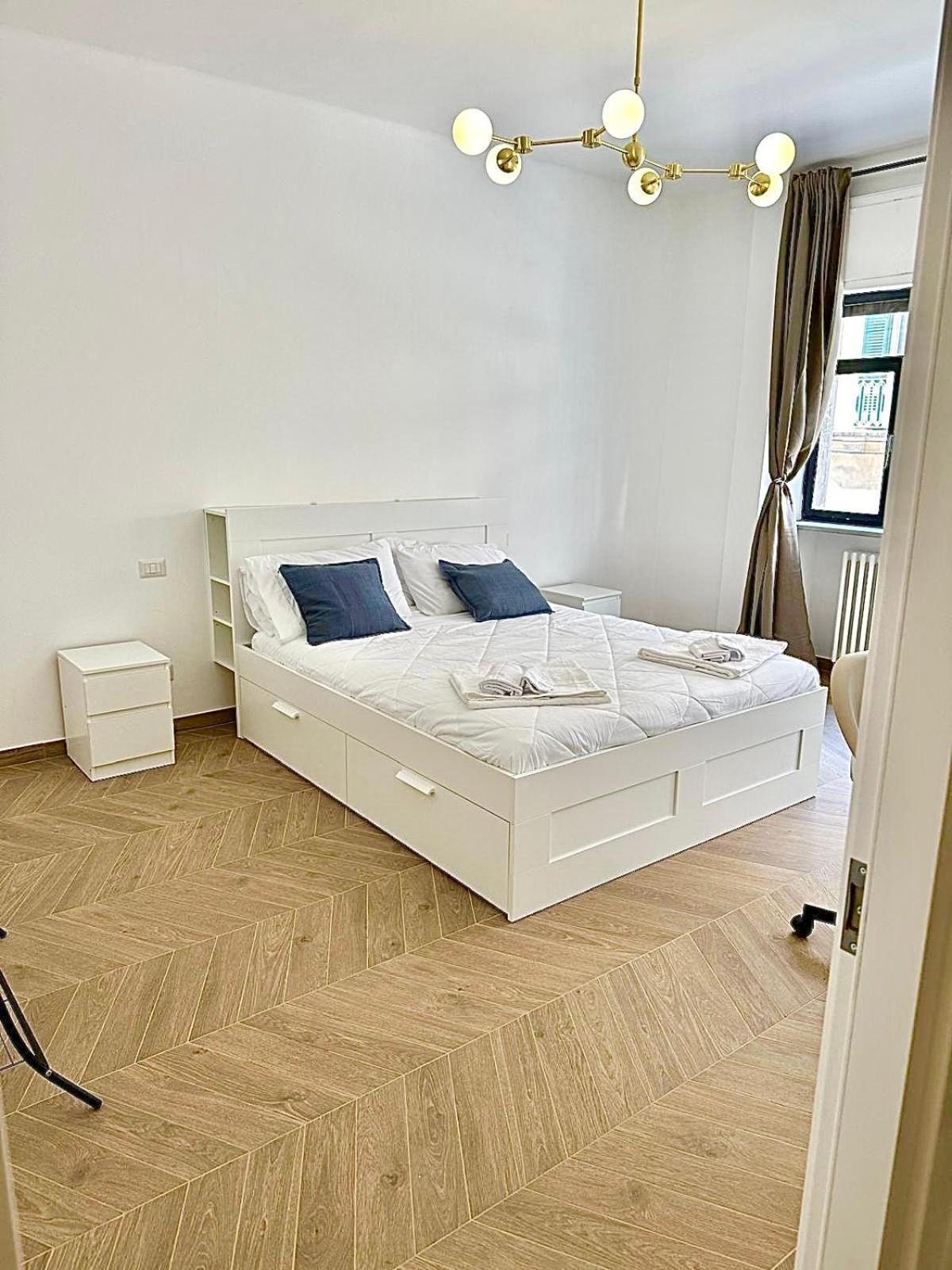 Suite Dante 262 Bari Exteriör bild