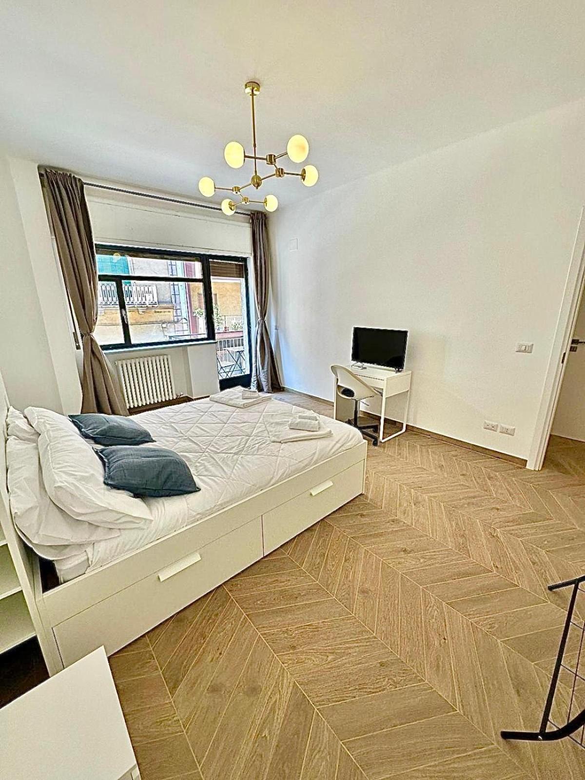 Suite Dante 262 Bari Exteriör bild