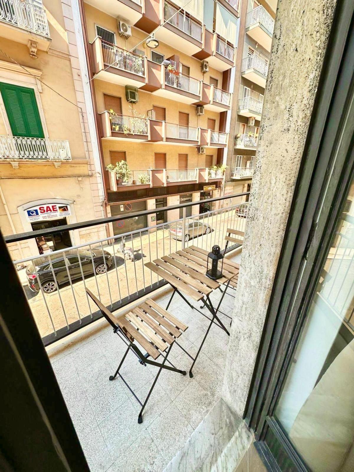 Suite Dante 262 Bari Exteriör bild