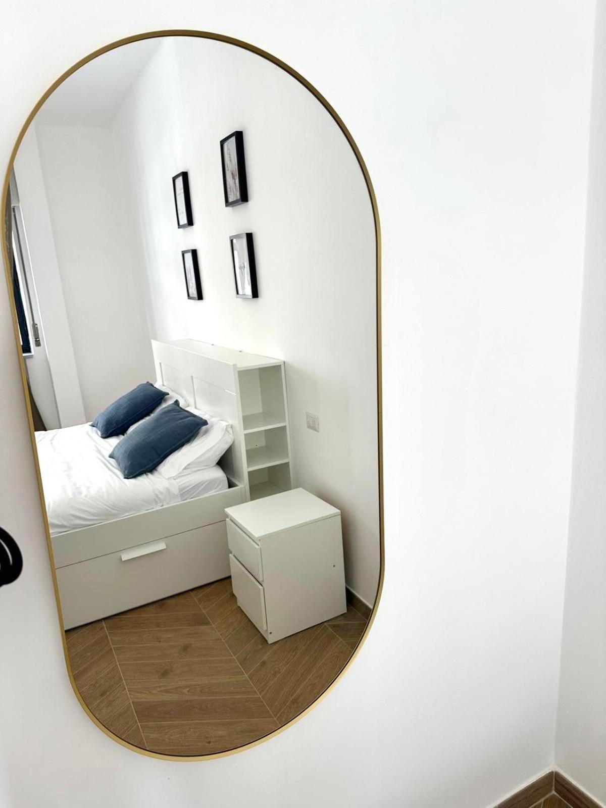 Suite Dante 262 Bari Exteriör bild