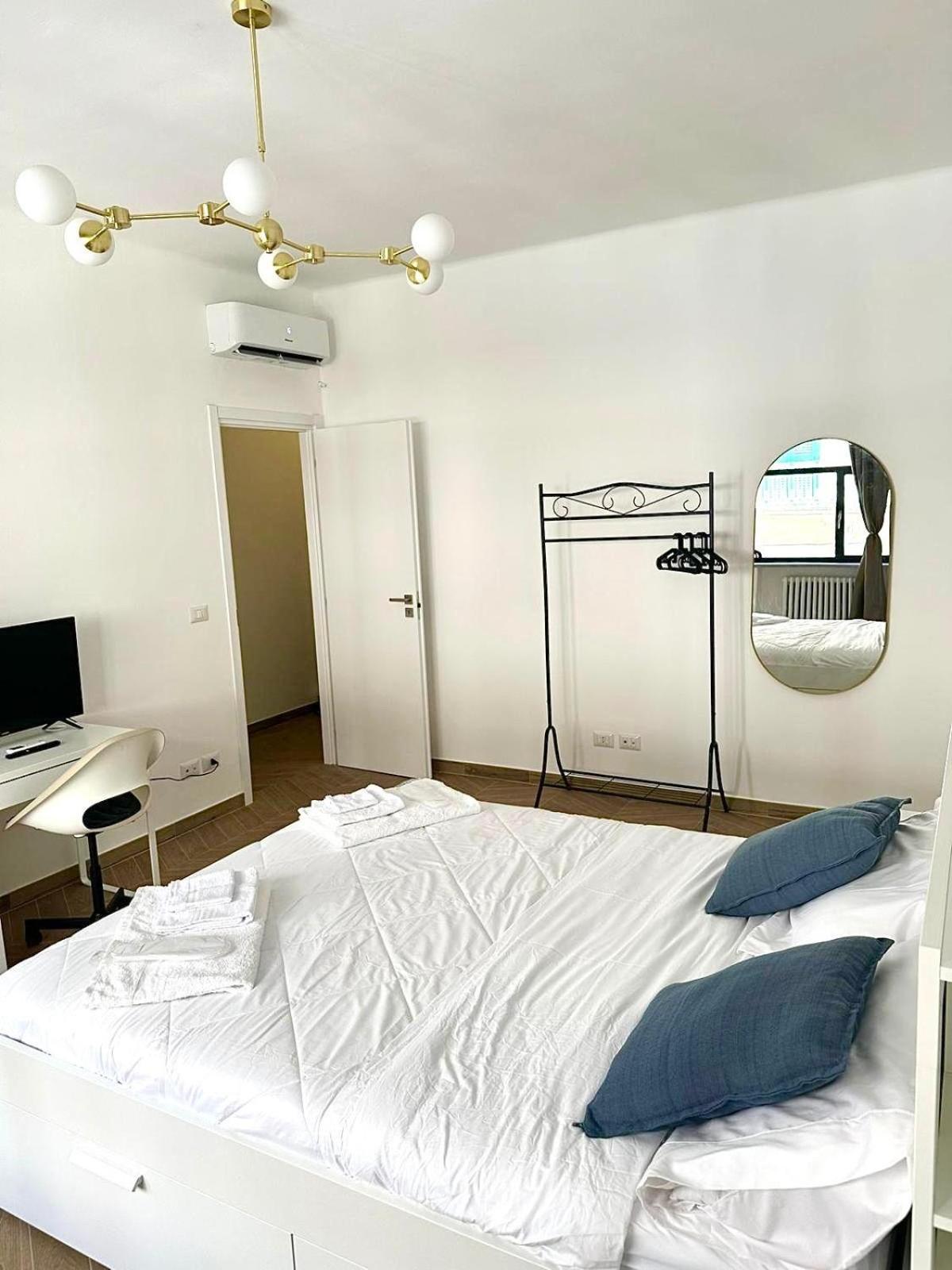 Suite Dante 262 Bari Exteriör bild